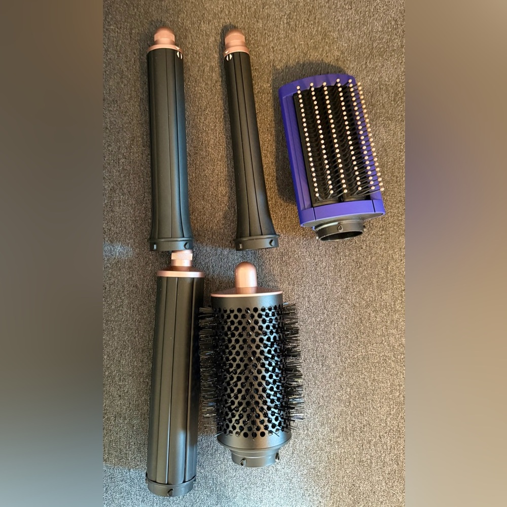 Brand new, in box, never used! Dyson Airwrap HS05 Complete Long Multi-Styler.